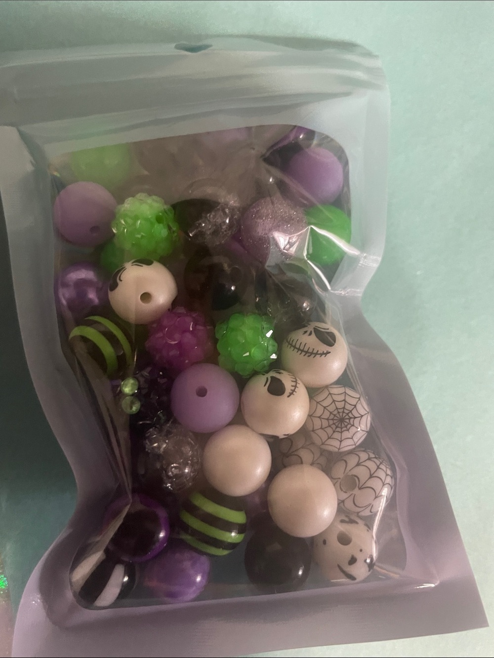 Assorted 12 mm acrylic Halloween Beads - Picture 4 of 4